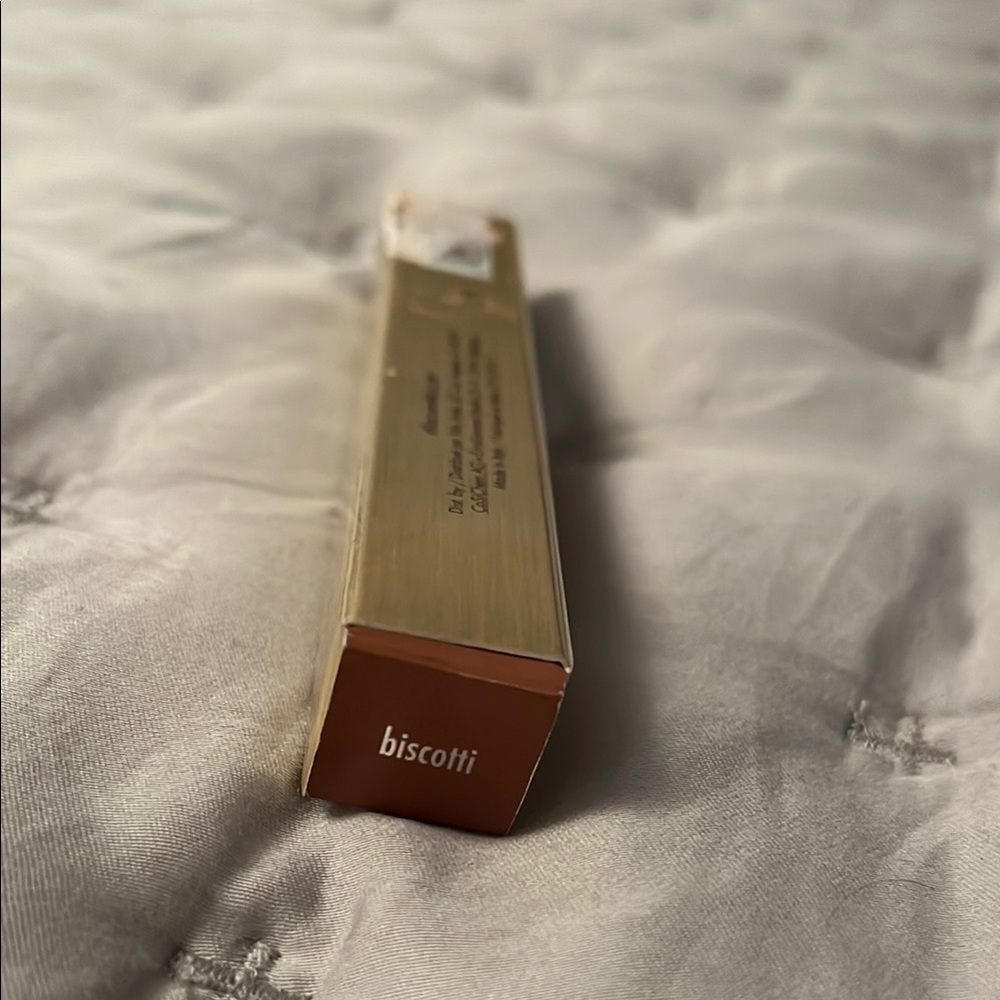 Stila Liquid Lipstick in Biscuit - New In Box! - Picture 4 of 7